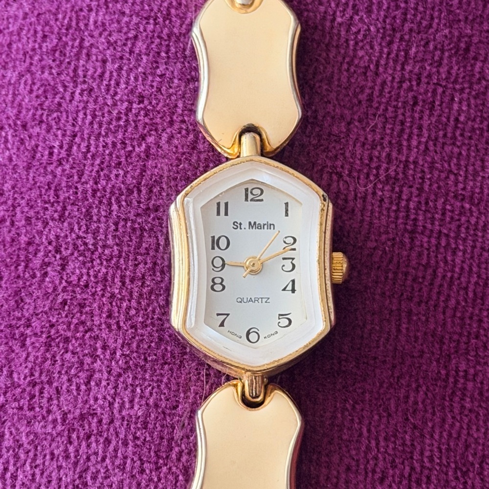 St. Martin Japona Women's Quartz Watch